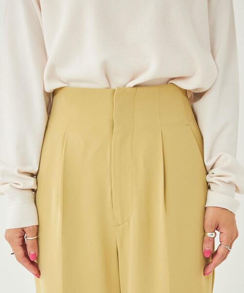 green label relaxing（グリーンレーベルリラクシング）の「【WEB限定】［ SHORT /H148-155㎝］ハイウエスト タックパンツ（その他パンツ・レディース・ブラック/ピンク/イエロー・SHORT）」の14枚目の写真