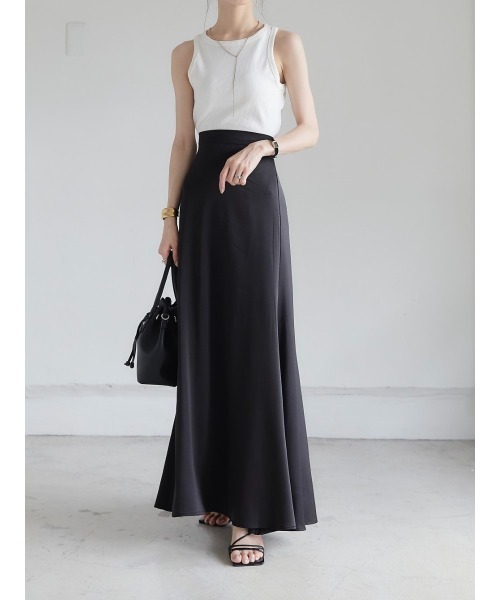 amel（エイメル）の「matte satin long skirt（スカート・レディース・ブラック・FREE）」の11枚目の写真
