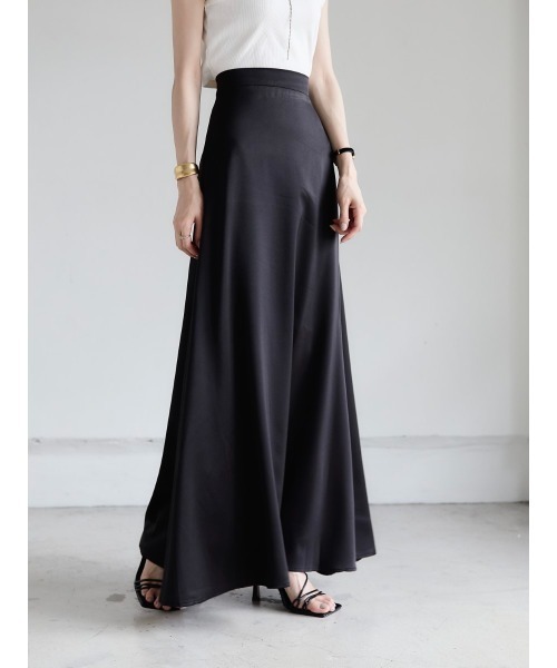 amel（エイメル）の「matte satin long skirt（スカート・レディース・ブラック・FREE）」の13枚目の写真