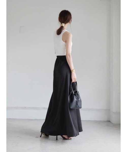amel（エイメル）の「matte satin long skirt（スカート・レディース・ブラック・FREE）」の3枚目の写真