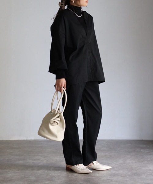 sakishimatokyo（サキシマトーキョー）の「ロングスリーブディープVルーズセット（サロペット/オーバーオール・レディース・カーキブラウン/ベージュ/ブラック・L/M）」の4枚目の写真