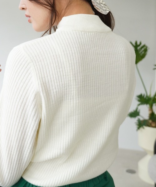 IAMUSE（アイアミューズ）の「モックネックネックリブニットトップス S0580【IAMUSE】（ニット/セーター・レディース・グレー/ブラック/モカ/ベージュ/モーブ系/オフホワイト/ブルーグレー・L/M）」の9枚目の写真