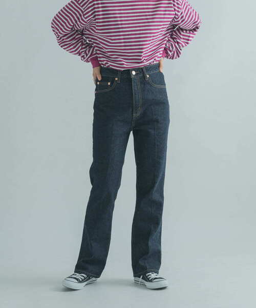 FORK&SPOON（フォークアンドスプーン）の「FORK&SPOON　セミワイドヘムデニムパンツ（デニムパンツ・レディース・ブルー系その他/ワンウォッシュ・1/2）」の2枚目の写真