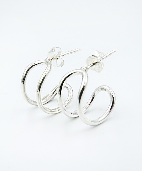 TONE SELECT GOODS(トーンセレクトグッズ)の「【925 SILVER ACC】オーバルラウンドリングピアスSV925(OG)(ピアス(両耳用)・レディース・シルバー・FREE)」の1枚目の写真