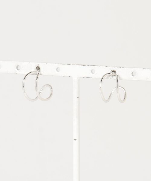 TONE SELECT GOODS(トーンセレクトグッズ)の「【925 SILVER ACC】オーバルラウンドリングピアスSV925(OG)(ピアス(両耳用)・レディース・シルバー・FREE)」の3枚目の写真