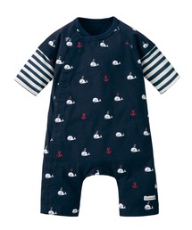 combimini（コンビミニ）の「ﾚｲﾔｰﾄﾞﾗｯﾌﾟｸﾗｯﾁ(くじらﾎﾞｰﾀﾞｰ)（ロンパース）」