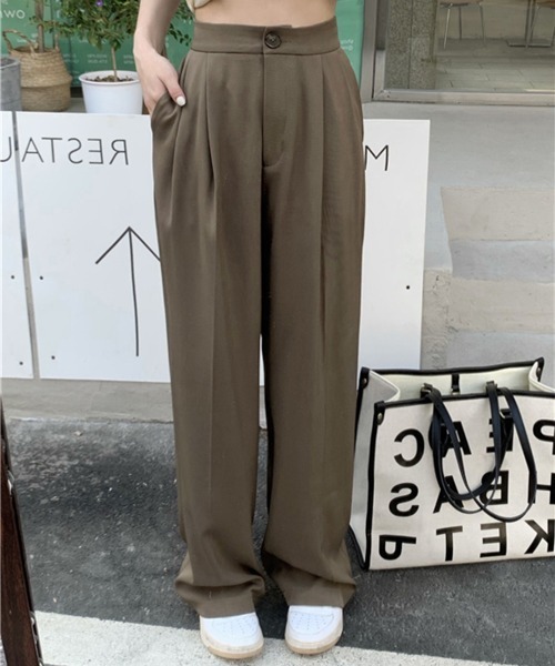 by muni:r（バイ ムニール）の「さらさらロングピンタックスラックス（スラックス・レディース・アイボリー/ブラウン・SMALL/MEDIUM）」の4枚目の写真