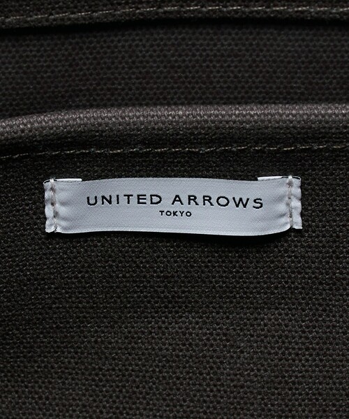 UNITED ARROWS(ユナイテッドアローズ)の「ロゴ トートバッグ M(トートバッグ・レディース・グレー/オフホワイト/ブラック/ベージュ/オリーブ/ダークグレー・FREE)」の14枚目の写真