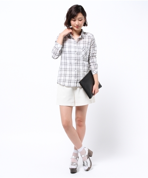 DISCOAT(ディスコート)の「【Discoat】綿麻シャーリングチェックスキッパーシャツ(シャツ/ブラウス・レディース・オフホワイト/ネイビー/ベージュ・LARGE/MEDIUM)」の13枚目の写真