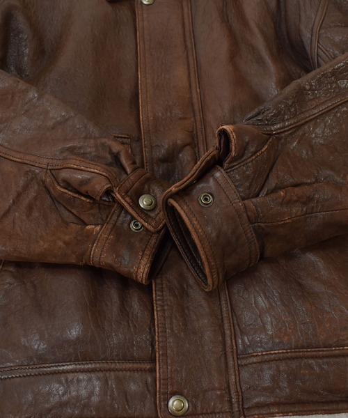 VINTAGE（ヴィンテージ）の「【ヴィンテージ古着】FIELD GEAR ジップアップ レザージャケット（ブルゾン・メンズ・ブラウン・MEDIUM）」の5枚目の写真