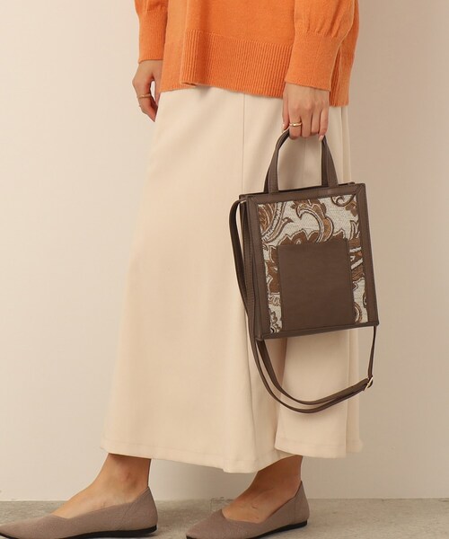 SHOO・LA・RUE(シューラルー)の「◆チェック/ジャカード柄スクエアショルダー(ショルダーバッグ・レディース・ブラック系1/ベージュ/ブラウン・00)」の11枚目の写真