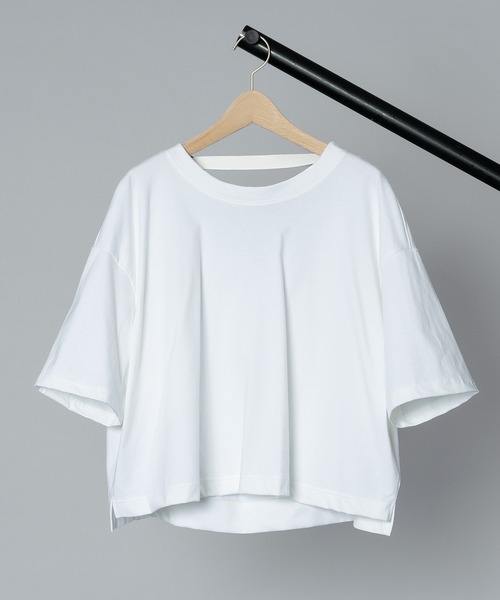 SAYAKADAVIS(サヤカディヴィス)の「【 SAYAKADAVIS / サヤカデイヴィス 】 Cropped Draped Back Tee / クロップドドレープバックTシャツ(Tシャツ/カットソー・レディース・ホワイト/ブラック/オリーブ・SMALL)」の2枚目の写真
