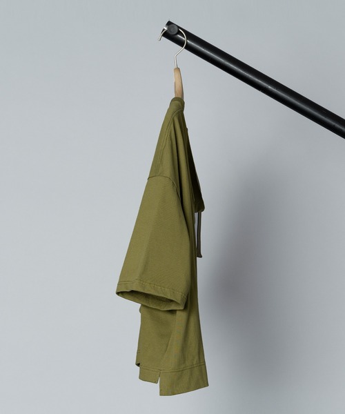 SAYAKADAVIS(サヤカディヴィス)の「【 SAYAKADAVIS / サヤカデイヴィス 】 Cropped Draped Back Tee / クロップドドレープバックTシャツ(Tシャツ/カットソー・レディース・ホワイト/ブラック/オリーブ・SMALL)」の9枚目の写真