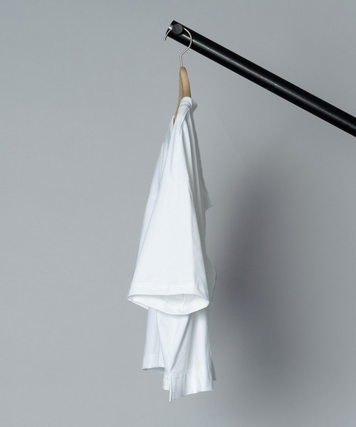 SAYAKADAVIS(サヤカディヴィス)の「【 SAYAKADAVIS / サヤカデイヴィス 】 Cropped Draped Back Tee / クロップドドレープバックTシャツ(Tシャツ/カットソー・レディース・ホワイト/ブラック/オリーブ・SMALL)」の5枚目の写真