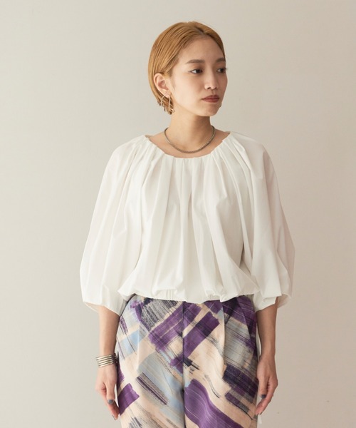 NOMINE(ノミネ)の「【前後着用可】ボリューム2WAYブラウス(シャツ/ブラウス・レディース・ブラック/グリーン/ダークオレンジ/ホワイト・フリー)」の5枚目の写真