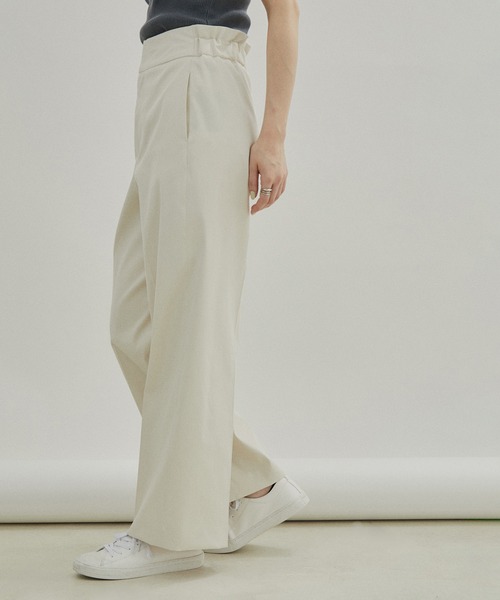 SALON adam et rope'（サロン アダム エ ロペ）の「コットンライクスタイルアップパンツ【洗える・UVケア・接触冷感】[XS～M3サイズ展開]（その他パンツ・レディース・ブラック/ベージュ/オフホワイト・M/S/X-SMALL）」の2枚目の写真
