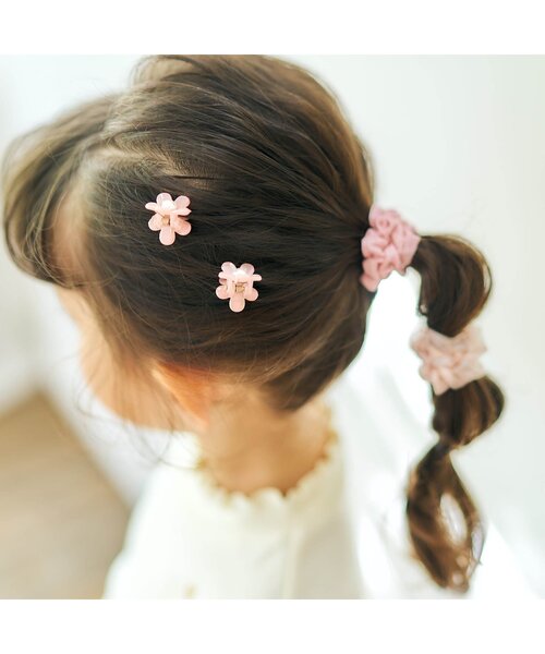 apres les cours（アプレレクール）の「お花クリップ&シュシュセット（シュシュ・キッズ・ピンク/ラベンダー・FREE）」の3枚目の写真