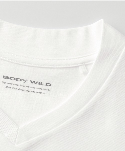 BODY WILD(ボディーワイルド)の「BODY WILD/ボディワイルド VネックTシャツ ジャケットプラス 後ろ襟高め 持続消臭(Tシャツ/カットソー・メンズ・ホワイト/ブラウン系その他/ネイビー・SMALL/LARGE/MEDIUM/X-LARGE)」の8枚目の写真