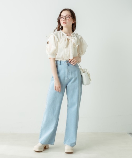 OLIVE des OLIVE（オリーブデオリーブ）の「ラッフルボウタイブラウス（シャツ/ブラウス・レディース・アイボリー/サックスブルー/オフホワイト・FREE）」の12枚目の写真