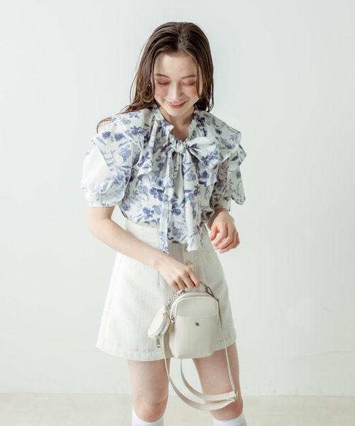 OLIVE des OLIVE（オリーブデオリーブ）の「ラッフルボウタイブラウス（シャツ/ブラウス・レディース・アイボリー/サックスブルー/オフホワイト・FREE）」の20枚目の写真