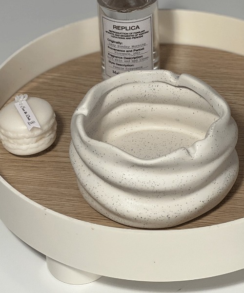 Made in I（メイドインアイ）の「モダンスタイルアッシュトレイ（アッシュトレイ/ライター・レディース・ホワイト/シルバー・FREE）」の2枚目の写真