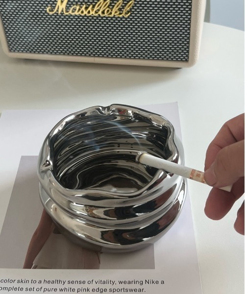 Made in I（メイドインアイ）の「モダンスタイルアッシュトレイ（アッシュトレイ/ライター・レディース・ホワイト/シルバー・FREE）」の3枚目の写真