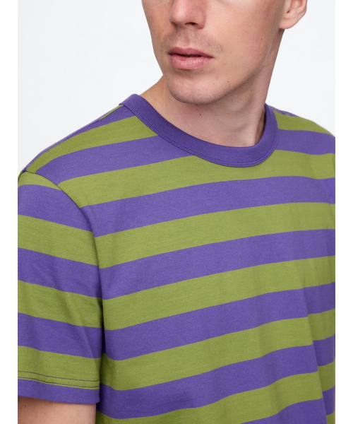 GAP(ギャップ)の「オリジナルクルーネック半袖tシャツ(Tシャツ/カットソー・メンズ・ネイビー/パープル/イエロー/ブルー系その他/コーラル/グリーン/ホワイト/ブルー/ブラック系その他/ホワイト×ネイビー/カーキ/ブルー系その他2・XS/S/M/L/XL)」の1枚目の写真