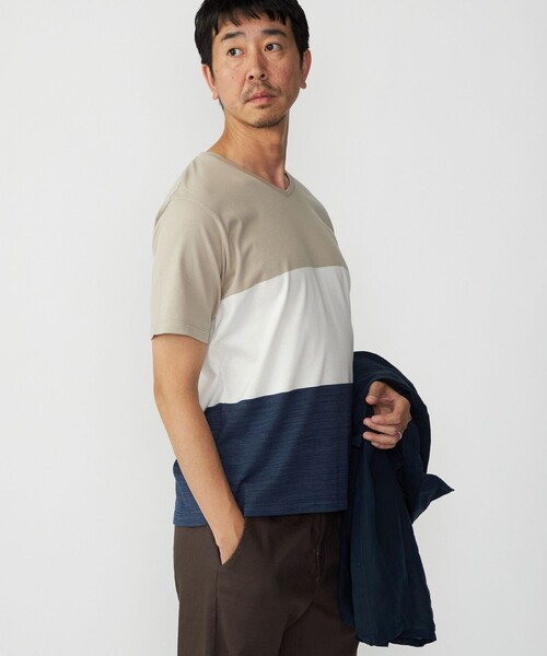 SHIPS(シップス)の「SHIPS: スペック ワイドボーダー/パネル Vネック Tシャツ(Tシャツ/カットソー・メンズ・ダークグリーン/グレー/ベージュ/ネイビー/ダークブルー・SMALL/MEDIUM/LARGE/X-LARGE)」の17枚目の写真