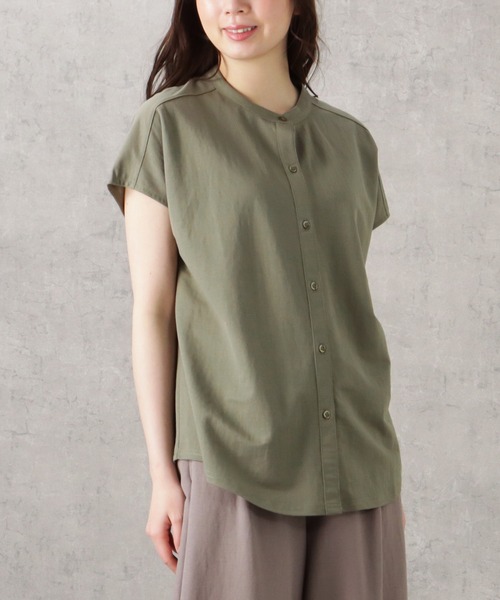 NAVY(ネイビー)の「SARARI 冷感前開き半袖シャツ(シャツ/ブラウス・レディース・ライトベージュ/ブラック/カーキ/ブルー/ホワイト・フリー)」の4枚目の写真