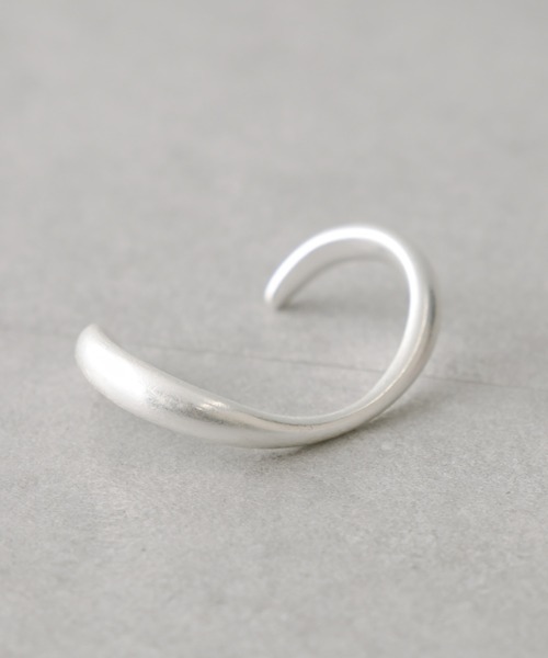 mystic（ミスティック）の「[mline] ボリュームバングル（ブレスレット・レディース・シルバー/ゴールド・FREE）」の5枚目の写真