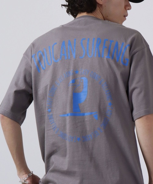 Toucan Surfing(トゥーカンサーフィン)の「Toucan Surfing 天竺 バックプリント Tシャツ(Tシャツ/カットソー・メンズ・ネイビー/グリーン/チャコールグレー/ホワイト・M/L/LL)」の1枚目の写真