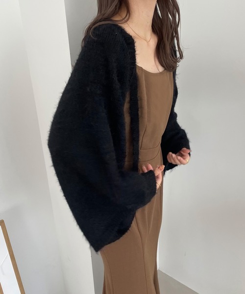 JUNOAH（ジュノア）の「フレアスリーブシャギーリボンニットボレロ（ニット/セーター・レディース・ブラック/アイボリー/グレイッシュベージュ・FREE）」の13枚目の写真