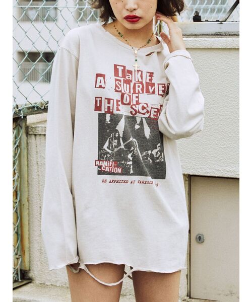 jouetie（ジュエティ）の「ダメージグランジロンT（Tシャツ/カットソー・レディース・ブラック/レッド/アイボリー・MEDIUM）」の5枚目の写真