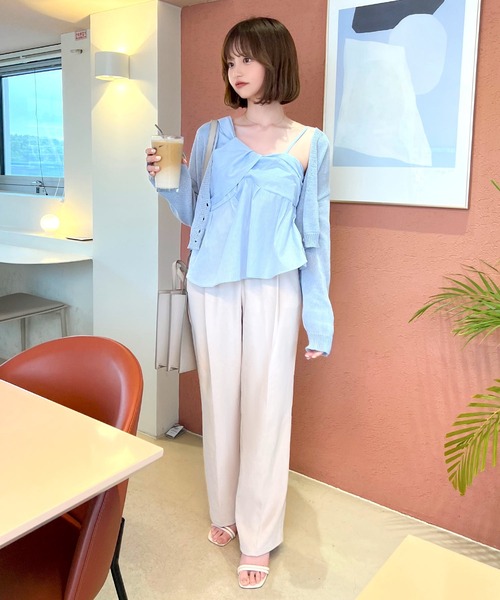 Isn't She?（イズントシー）の「[ SHIORI × Isn't She? ] アシメデザインキャミソール（キャミソール・レディース・ブルー/ホワイト/ブラック・M）」の9枚目の写真