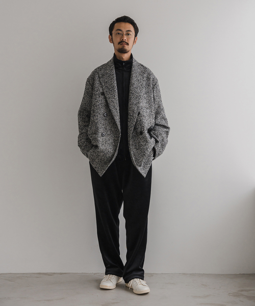 EDIFICE(エディフィス)の「ベロア トラックパンツ(その他パンツ・メンズ・ブラック/ネイビー・SMALL/LARGE/MEDIUM)」の4枚目の写真