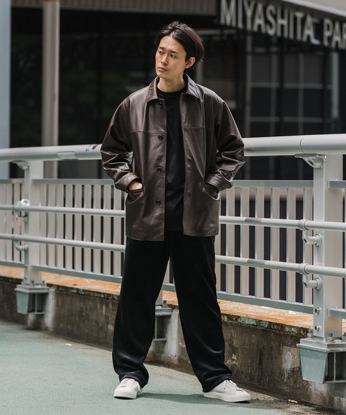 EDIFICE(エディフィス)の「ベロア トラックパンツ(その他パンツ・メンズ・ブラック/ネイビー・SMALL/LARGE/MEDIUM)」の7枚目の写真