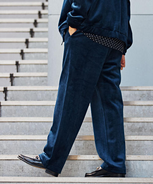 EDIFICE(エディフィス)の「ベロア トラックパンツ(その他パンツ・メンズ・ブラック/ネイビー・SMALL/LARGE/MEDIUM)」の19枚目の写真