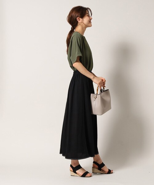 SHOO・LA・RUE(シューラルー)の「◆【接触冷感/イージーケア】さらさらぷるん ヘンリーネックブラウス(シャツ/ブラウス・レディース・ネイビー系6/ライトオレンジ系/ブラウン系その他/ナチュラル/カーキ/ブラック・00)」の15枚目の写真