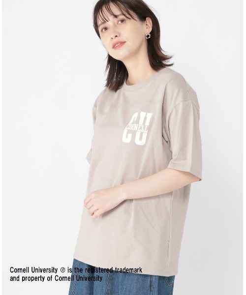 studio CLIP（スタディオクリップ）の「カレッジロゴコラボTシャツ（Tシャツ/カットソー・レディース・オフホワイト/ライトグレー/スモーク/ホワイト・FREE）」の7枚目の写真