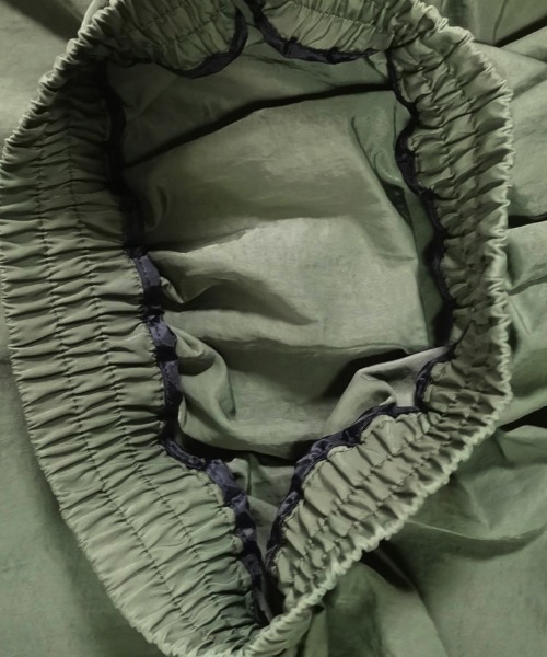 Doux Belle（ドゥーベル）の「ボリュームロングスカート（スカート・レディース・グレー/ブラック/カーキ・MEDIUM/LARGE/SMALL）」の17枚目の写真