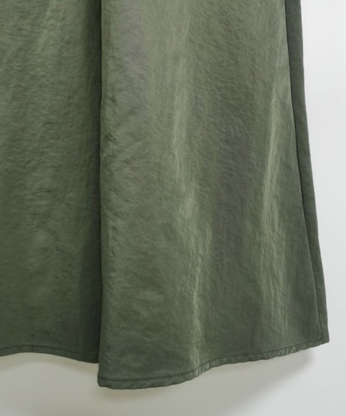 Doux Belle（ドゥーベル）の「ボリュームロングスカート（スカート・レディース・グレー/ブラック/カーキ・MEDIUM/LARGE/SMALL）」の18枚目の写真