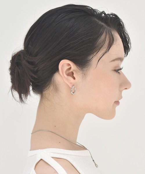 LHME(エルエイチエムイー)の「【WEB限定】”Aqua”サークルピアス/サージカルステンレス(金属アレルギー対応)【LHME / エルエイチエムイー】(ピアス(両耳用)・レディース・シルバー/ゴールド・ONE SIZE)」の10枚目の写真