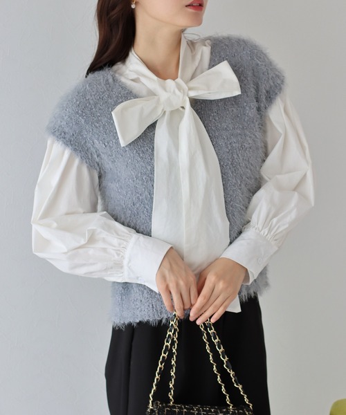 BLUEEAST（ブルーイースト）の「ぽこぽこVネックシャギーニットベスト（ベスト・レディース・グレー/ブラック/オフホワイト・MEDIUM）」の21枚目の写真