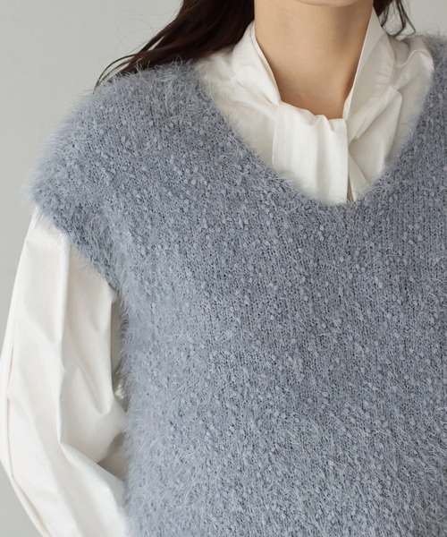 BLUEEAST（ブルーイースト）の「ぽこぽこVネックシャギーニットベスト（ベスト・レディース・グレー/ブラック/オフホワイト・MEDIUM）」の13枚目の写真