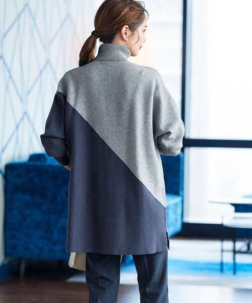 Tiaclasse(ティアクラッセ)の「配色ドルマンニットチュニック(ニット/セーター・レディース・グレイッシュベージュ/ピンク/サックスブルー/グレー・S/L/M)」の22枚目の写真