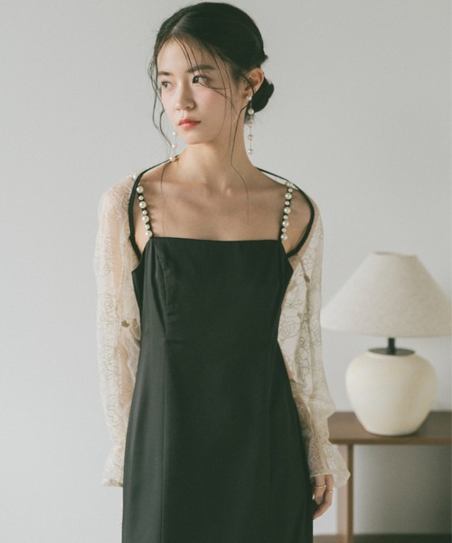 VANNIE U（ヴァニーユー）の「パールストラップレイヤードキャミドレス