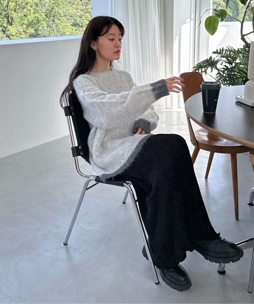 feepur（フェピュール）の「【ハンドウォッシャブル】ウール混バイカラー起毛オーバーニット（ニット/セーター・レディース・ネイビー/オフホワイト/グレー・MEDIUM）」の20枚目の写真