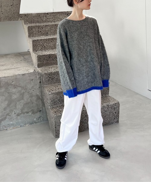 feepur（フェピュール）の「【ハンドウォッシャブル】ウール混バイカラー起毛オーバーニット（ニット/セーター・レディース・ネイビー/オフホワイト/グレー・MEDIUM）」の4枚目の写真