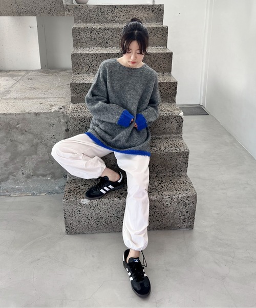 feepur（フェピュール）の「【ハンドウォッシャブル】ウール混バイカラー起毛オーバーニット（ニット/セーター・レディース・ネイビー/オフホワイト/グレー・MEDIUM）」の6枚目の写真