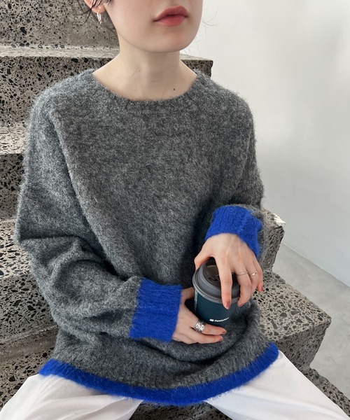 feepur（フェピュール）の「【ハンドウォッシャブル】ウール混バイカラー起毛オーバーニット（ニット/セーター・レディース・ネイビー/オフホワイト/グレー・MEDIUM）」の9枚目の写真